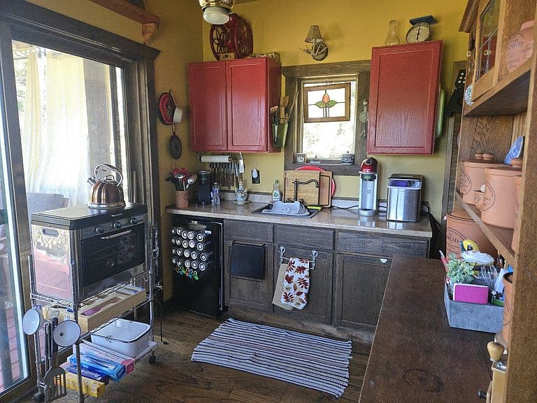 13689 Hoover Creek Rd photo 2