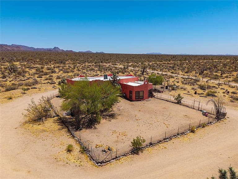 17685 S Jesse James Road photo 3