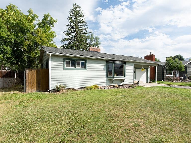 1930 34th St photo 3
