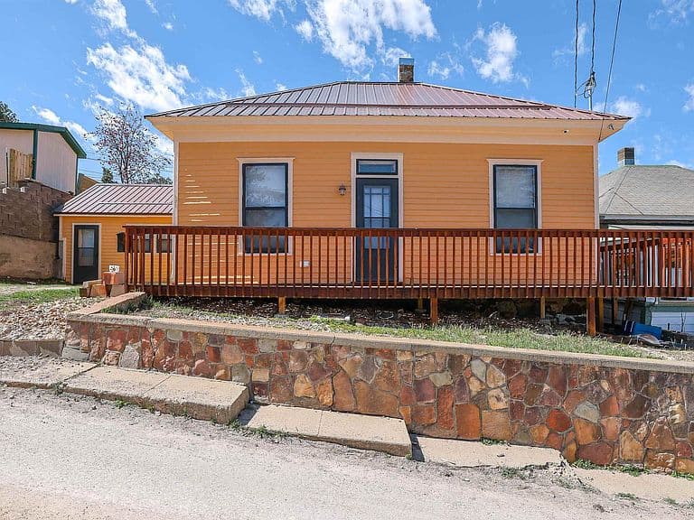 121 Columbus St photo 1