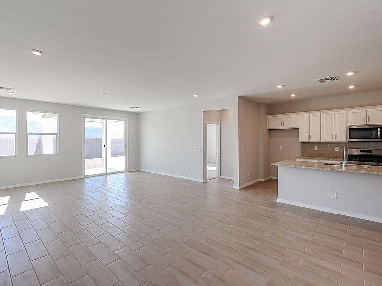 48053 W COWGIRL Road photo 2