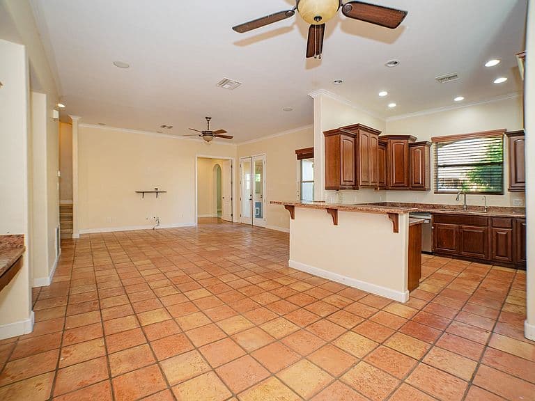 3901 S Tillman Way photo 5