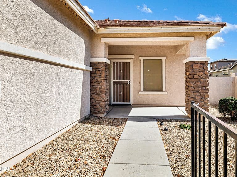 15636 W DEVONSHIRE Avenue photo 4