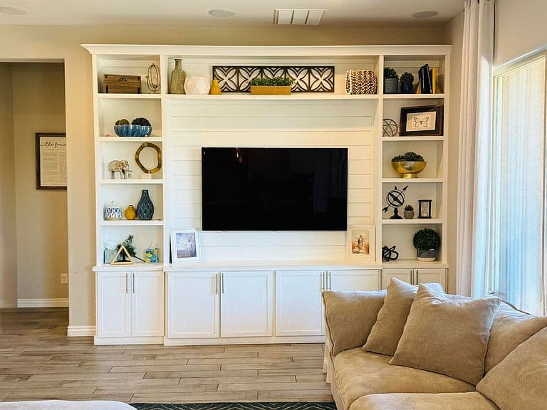 7365 S MARIN Drive photo 3