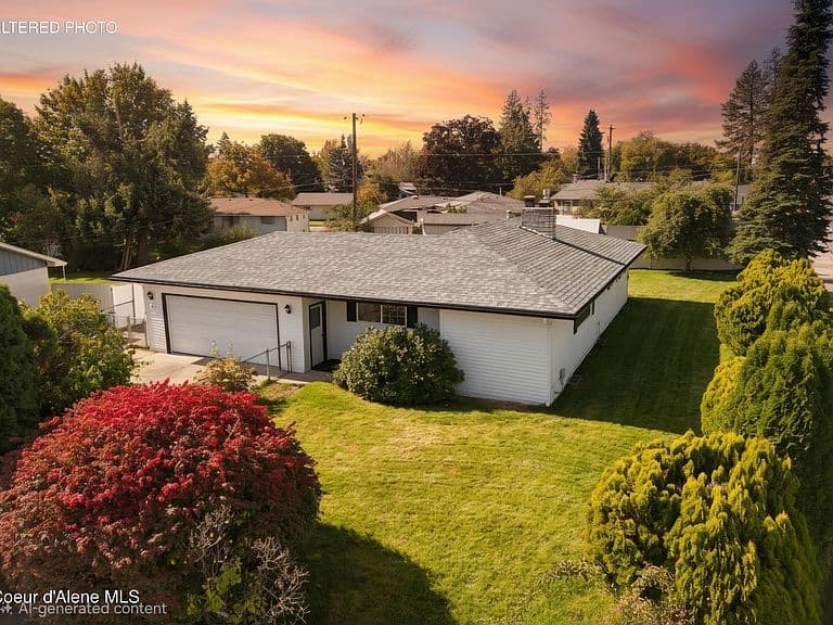 2341 N Honeysuckle Dr photo 1