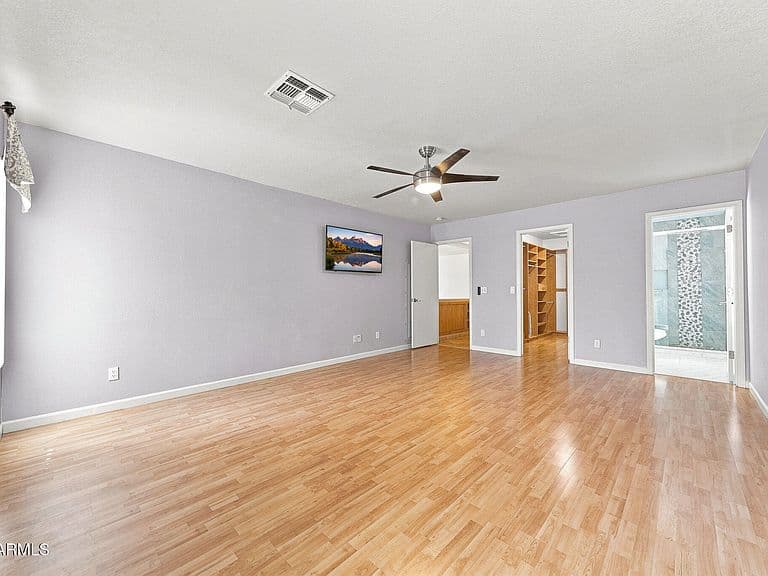 731 E ROSE MARIE Lane photo 5