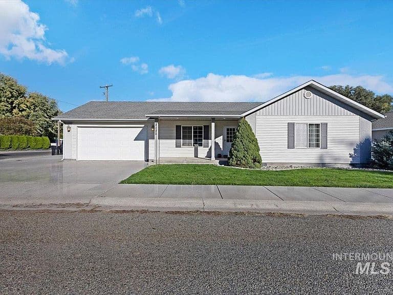 2122 Bitterbrush Ct photo 1