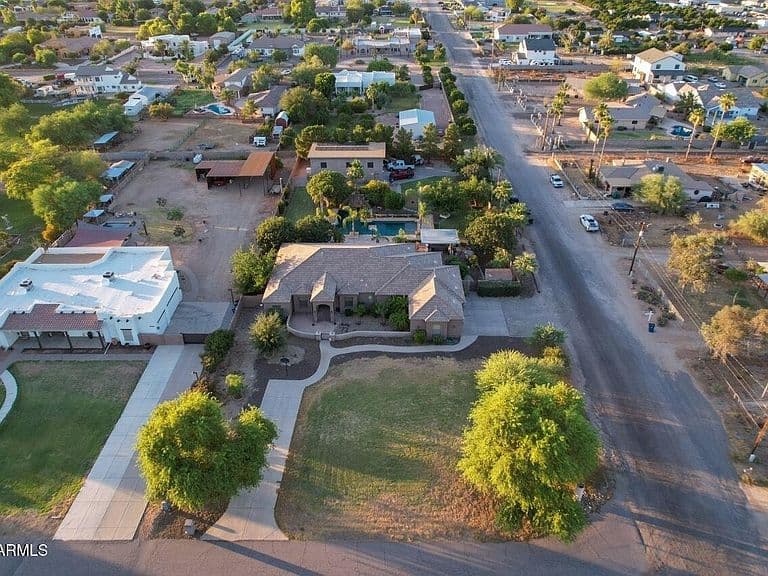 3982 E SUNNYDALE Drive photo 5