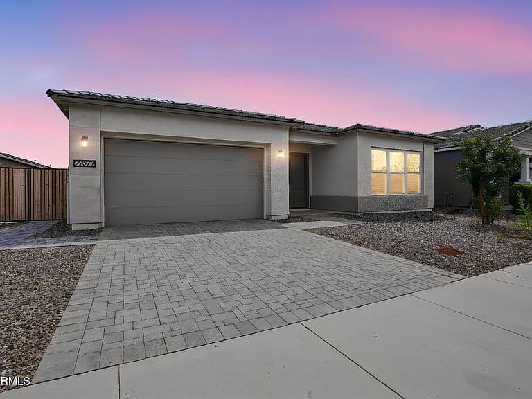 22677 E LORDS Way photo 1