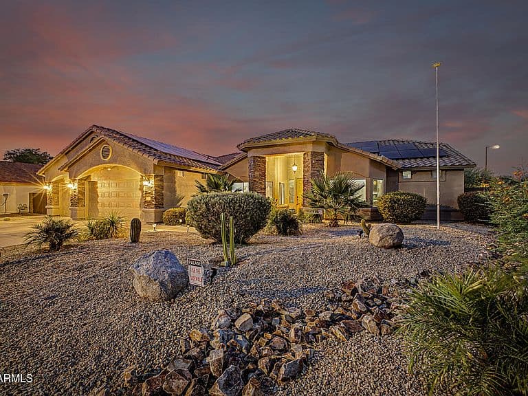 240 E PEBBLE Trail photo 2