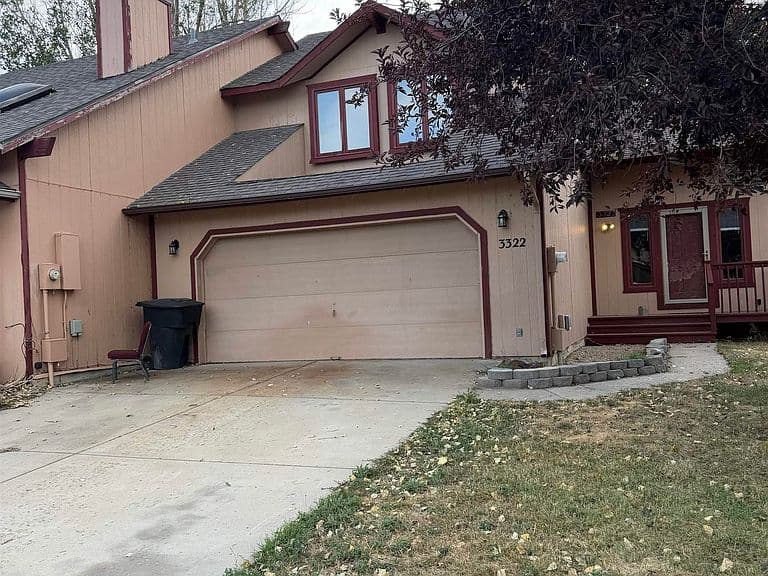 3322 Chuckwagon Rd photo 1