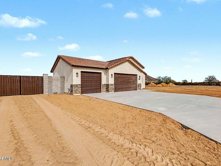 9787 W APPALOOSA Trail photo 3