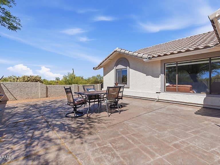 10712 E HUMMINGBIRD Lane photo 2