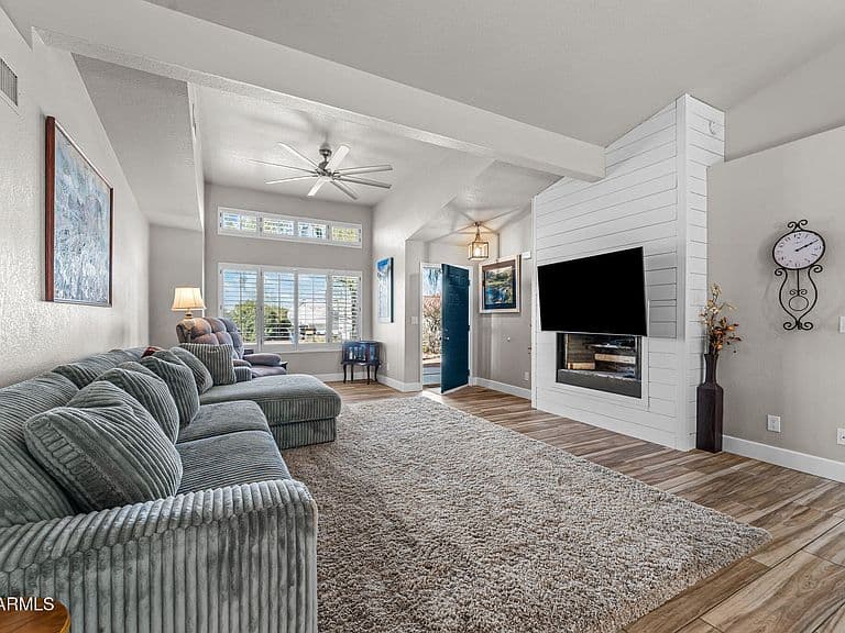 2105 W Terrace Drive photo 4