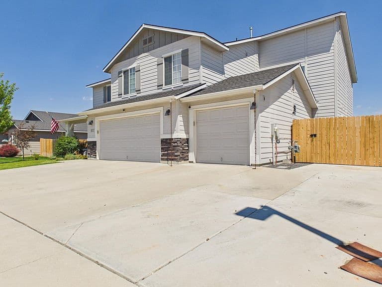 1032 Millwood Ave photo 3