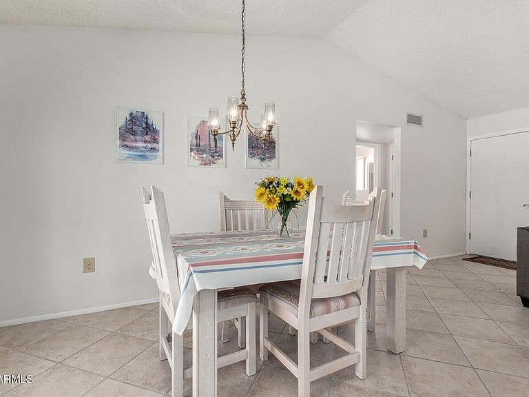 20426 N SONNET Drive photo 5