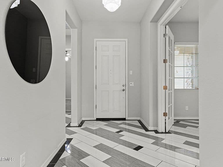 4389 N PETERSBURG Drive photo 5