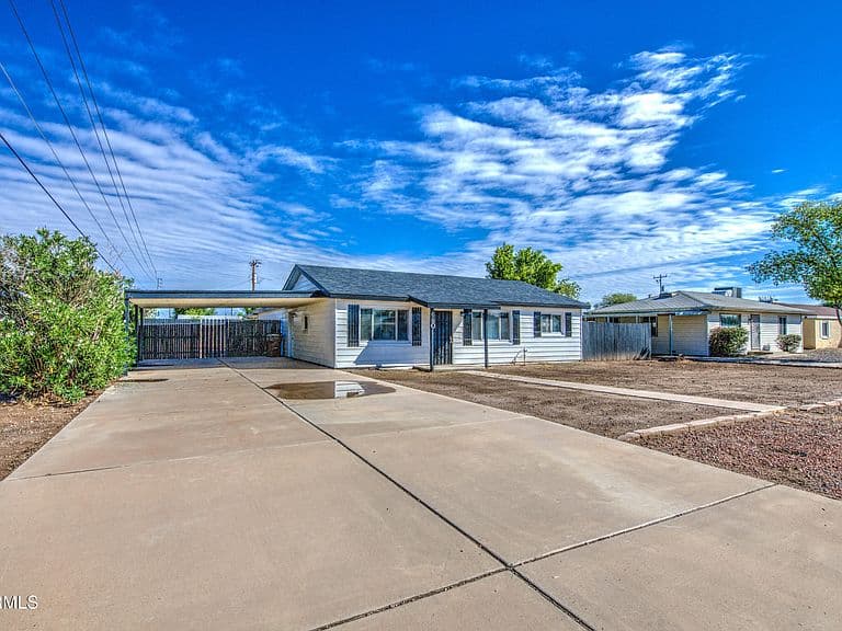 680 W RAYMOND Street photo 3