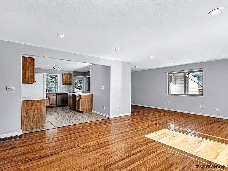 1412 Madison Ave photo 4