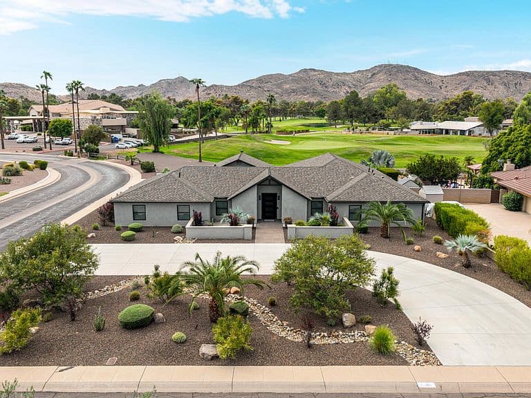 301 W MOON VALLEY Drive photo 1