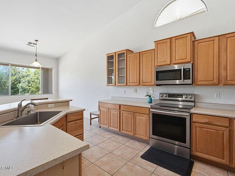 1873 E SAN CARLOS Place photo 2