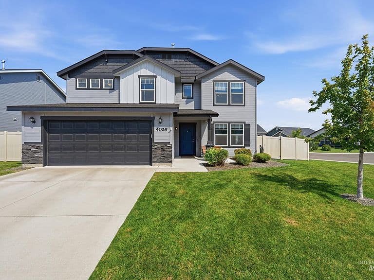 4026 E Hawk Ridge Dr photo 1