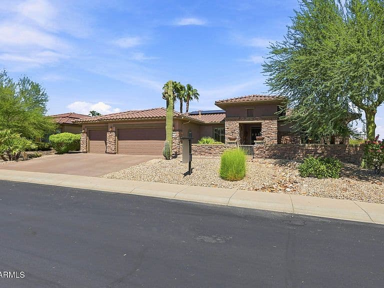 16904 W VILLAGIO Drive photo 2