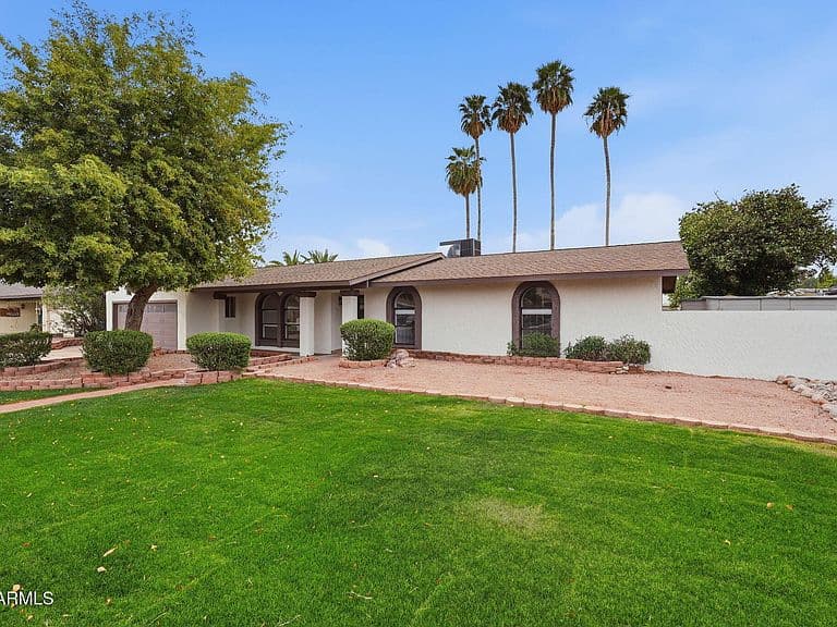 2521 E INCA Street photo 2
