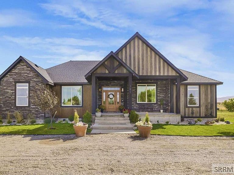 161 Snake River Dr photo 1