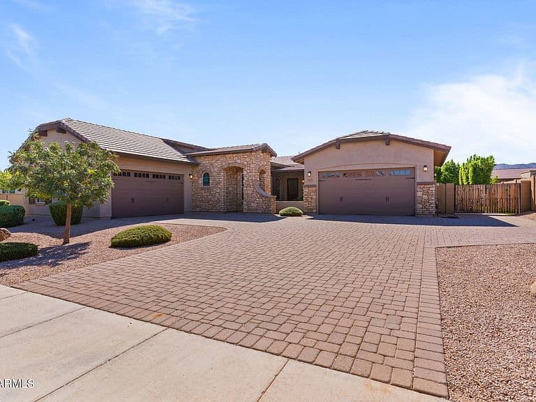 21023 E WATFORD Drive photo 3