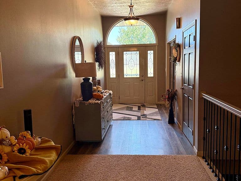 1516 Deerfield Ln photo 2