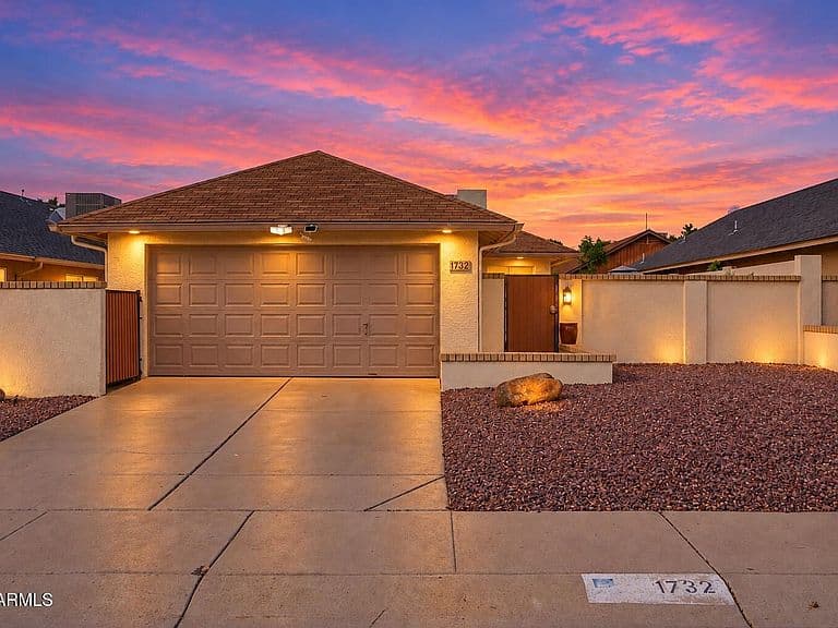1732 E VILLA MARIA Drive photo 1