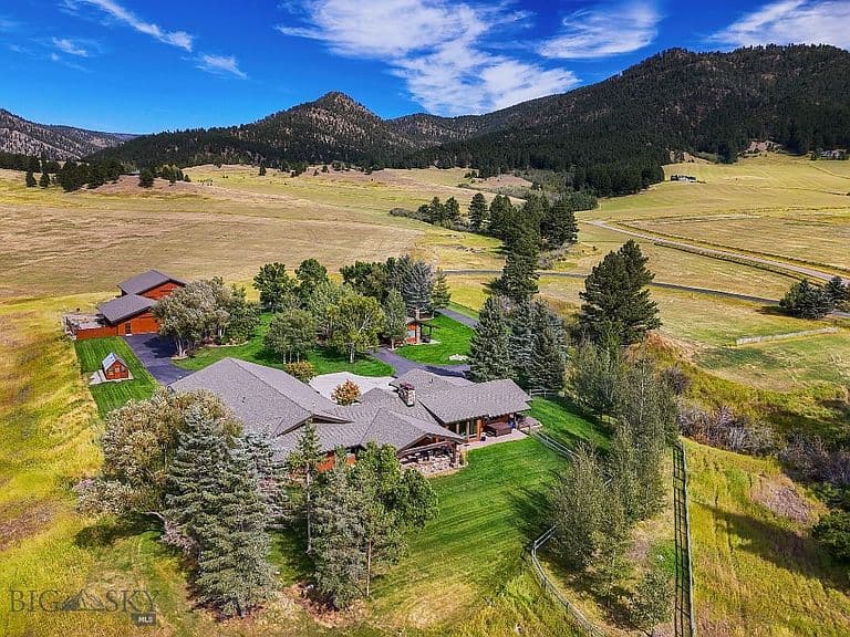 7180 Tepee Ridge Rd photo 2