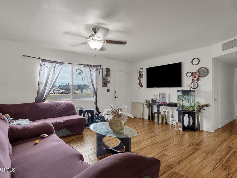 1101 E MCKELLIPS Road photo 4