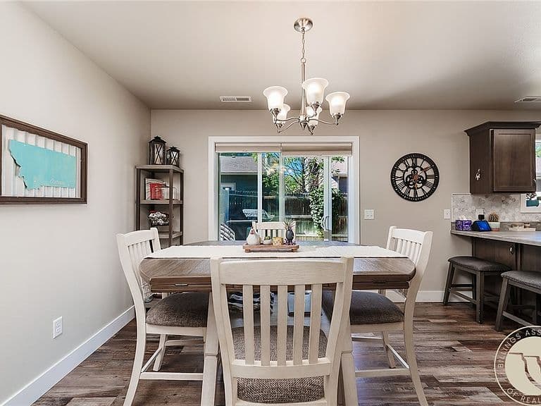 912 Midway Ln #1 photo 5