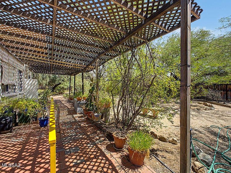 2123 E Fort Lowell Rd photo 5