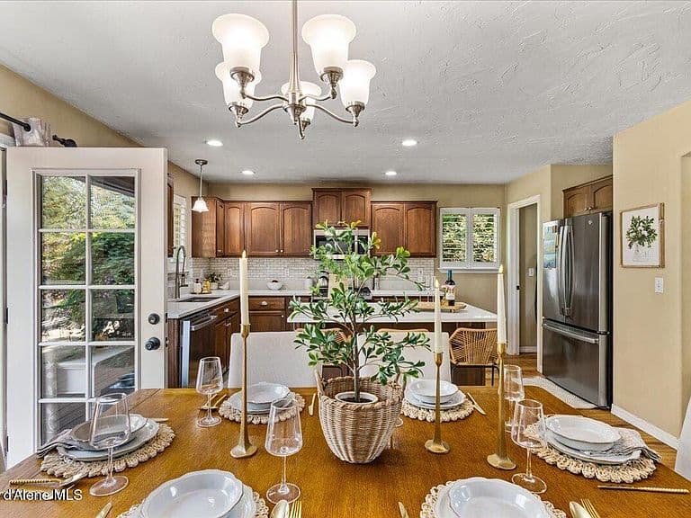 1029 E Shadow Wood Ln photo 3