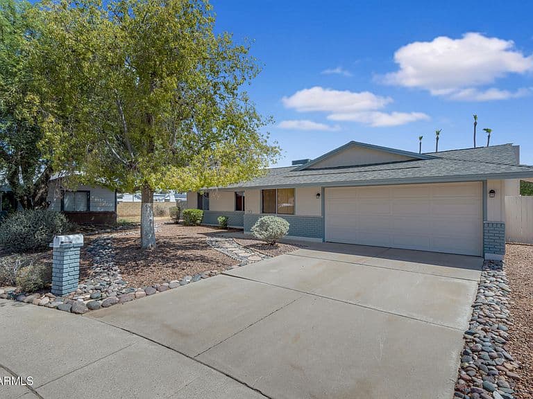 1124 W NOPAL Place photo 3