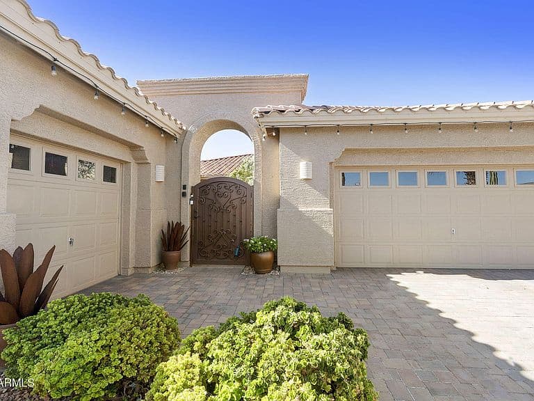 24613 S LAKEWAY Circle SE photo 5