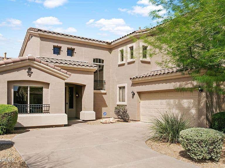 7516 E SANTA CATALINA Drive photo 2