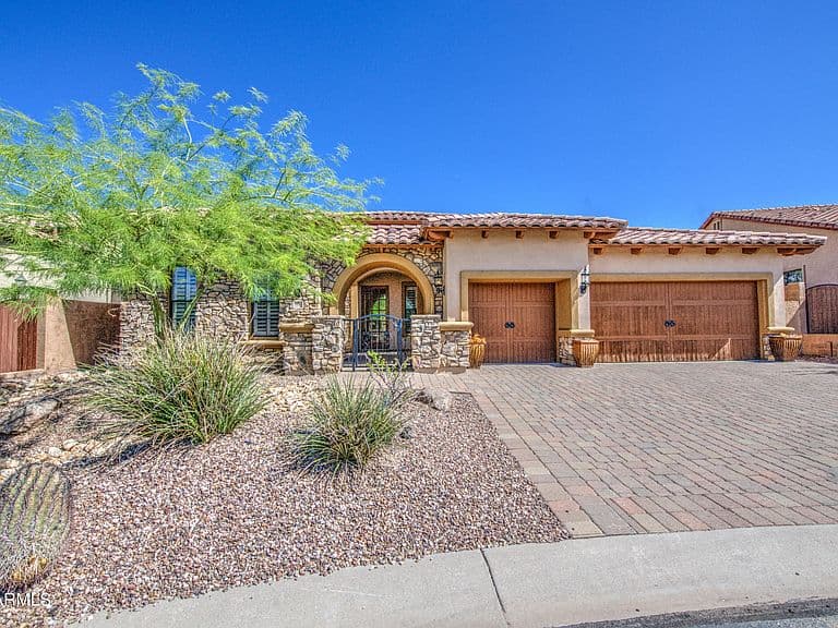 3949 N ARBOLES Circle photo 1