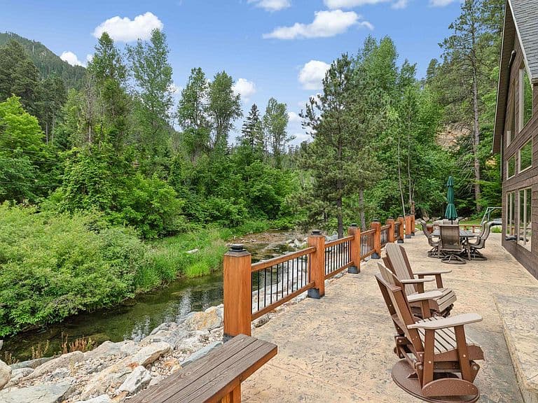 20522 Highway 14 photo 4