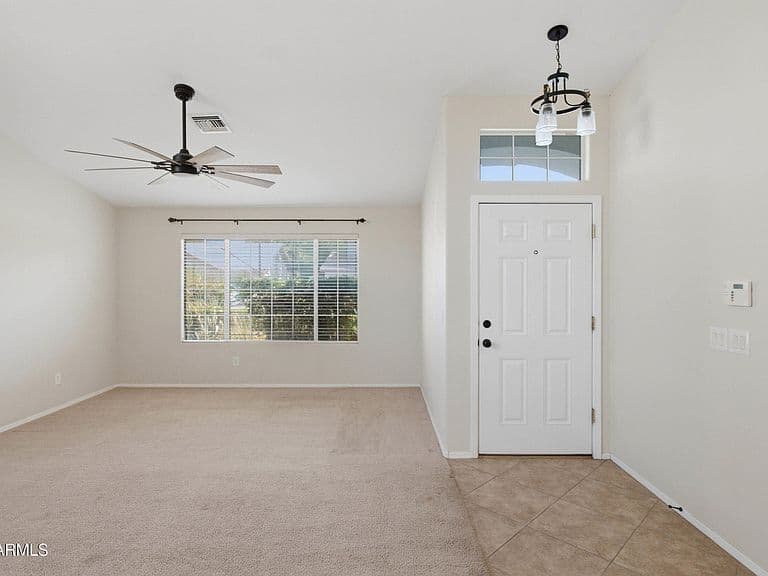 1514 E BRUCE Avenue photo 4