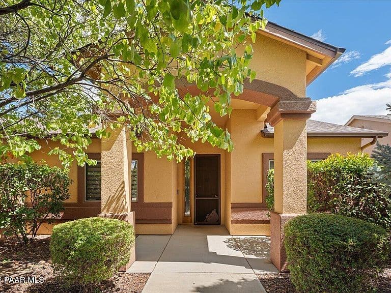 5661 N Bronco Ln photo 2