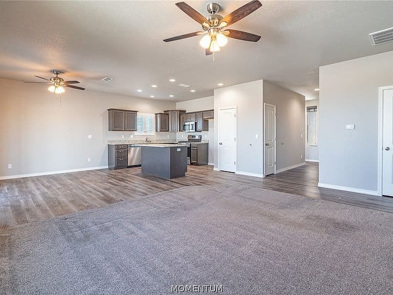 3621 Oak Cliffs Avenue photo 4