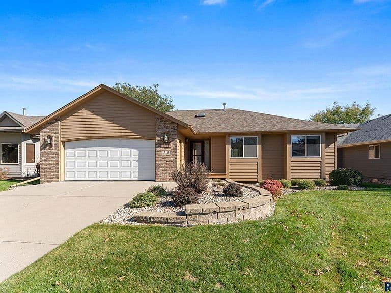 316 N Penstemon Ave photo 4