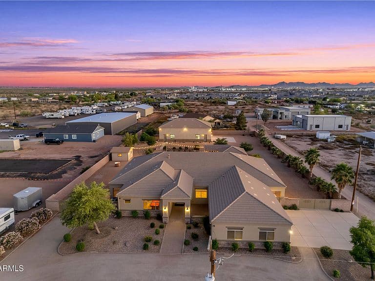 23115 E ERIE Street photo 1