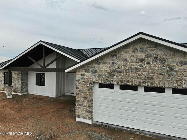 7824 N Copenhagen Ln photo 2