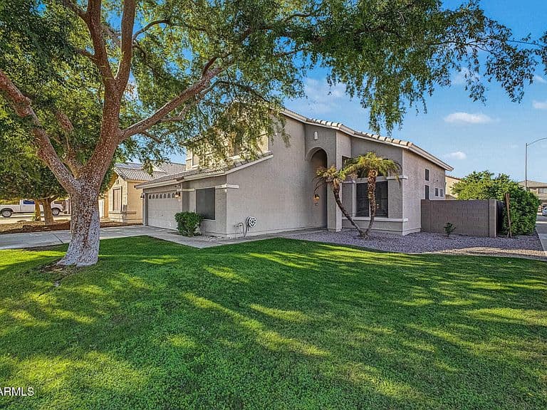 9032 W ADAM Avenue photo 3