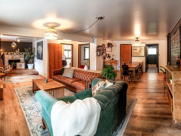 909 Grace Ave photo 4